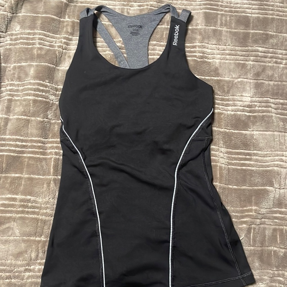 Reebok athletic top